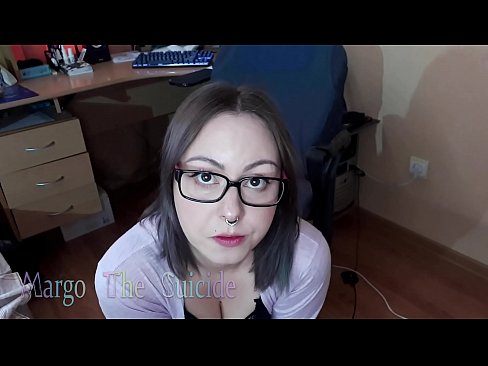 ❤️ Sexy Girl with Glasses Sucks Dildo Deeply on Camera ❤❌ Super sex à noi